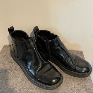 Franco Sarto Jellisa black patent leather ankle boots size 7.5